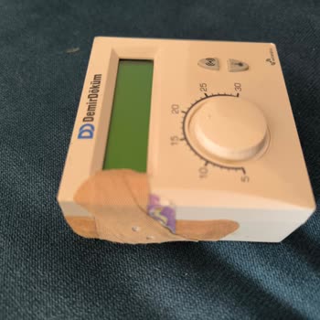 DemirDöküm Termostat Pil Yuvası Kapağı Sorunu Ve Servis Eksikliği