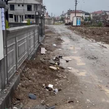 Sakarya Büyükşehir Belediyesi Sokaklarımız Bataklık, Çöplük İçinde Belediyenin Çalışması!