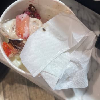 Gıda Güvenliği Skandalı: Böcekli Tatlı