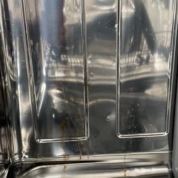 Garantisi Devam Eden Bulaşık Makinesinde Paslanma Sorunu