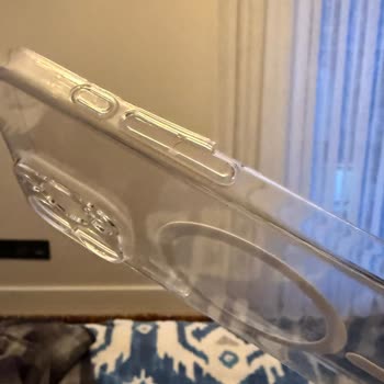 Yanıltıcı İphone Kılıfı Ve Koruma Paketi Deneyimi