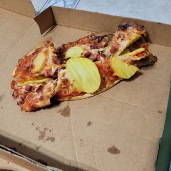 Kuru Ve Pişmemiş Pizza Hayal Kırıklığı