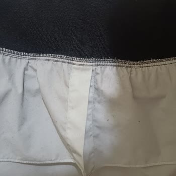 Touche Markasının Gömlek Detaylı Sweatshirtü İlk Yıkamada Renk Attı