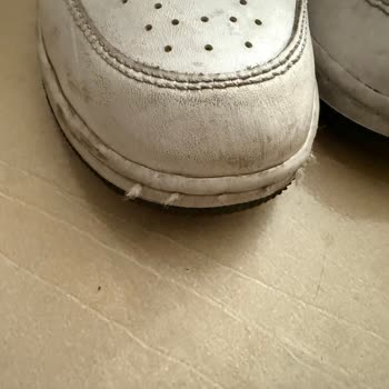 Nike Ayakkabının Kısa Sürede Dikiş Sorunu