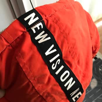 Renk Veren Mont Ve İlgisiz Müşteri Hizmeti