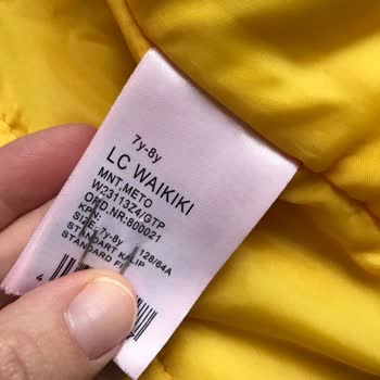 Renk Veren Mont Ve İlgisiz Müşteri Hizmeti