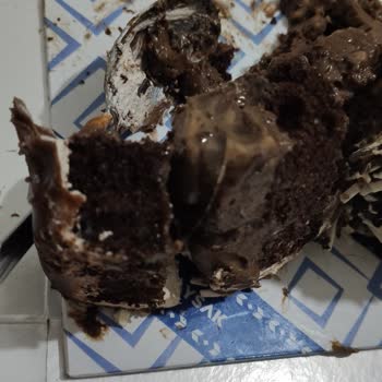 Doğum Günü Pastasında Şok: İade Sürecinde Saygısızlık