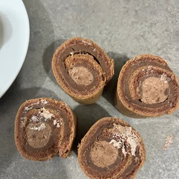 Ekmekçi Gurme Bayat ve Kalitesiz Ürün Satışı