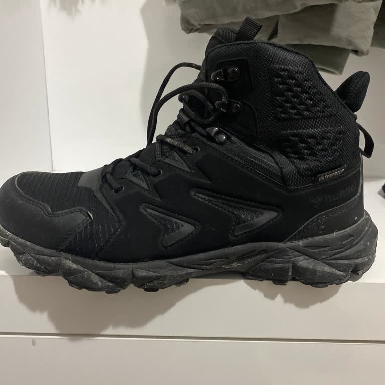 Hummel Botlar Su Geçiriyor Ve Garanti Sorunu