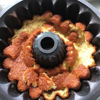 Beko Fırın Pişirme Sorunları: Kekler Ya Çiğ Kalıyor Ya Sönüyor