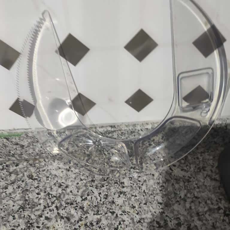 Karaca Züccaciye Görseliyle İçeriği Uyuşmayan Ürün Satışı!