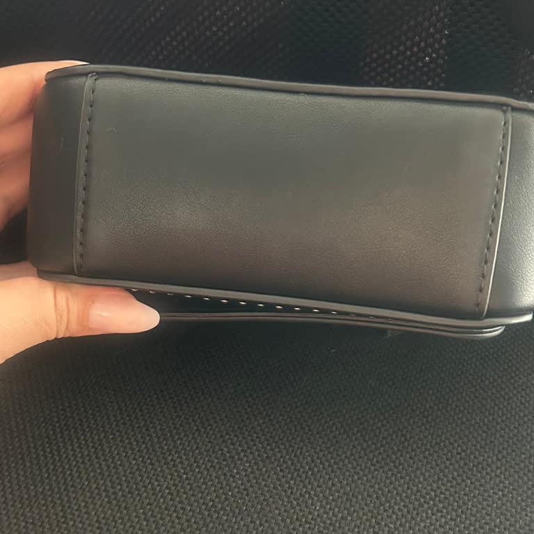 Eksik Parçalı Çanta Ve Yetersiz Hizmet