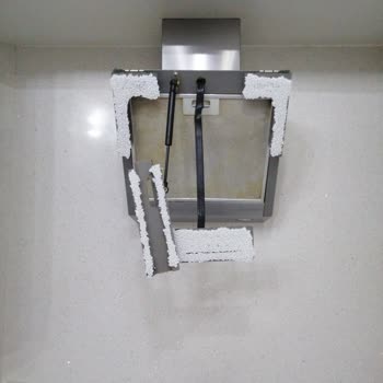 Arçelik ADE 606B Davlumbaz Camı Patladı: Güvenlik Endişesi