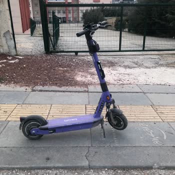 Okul Girişini Engelleyen Skooter Sorunu