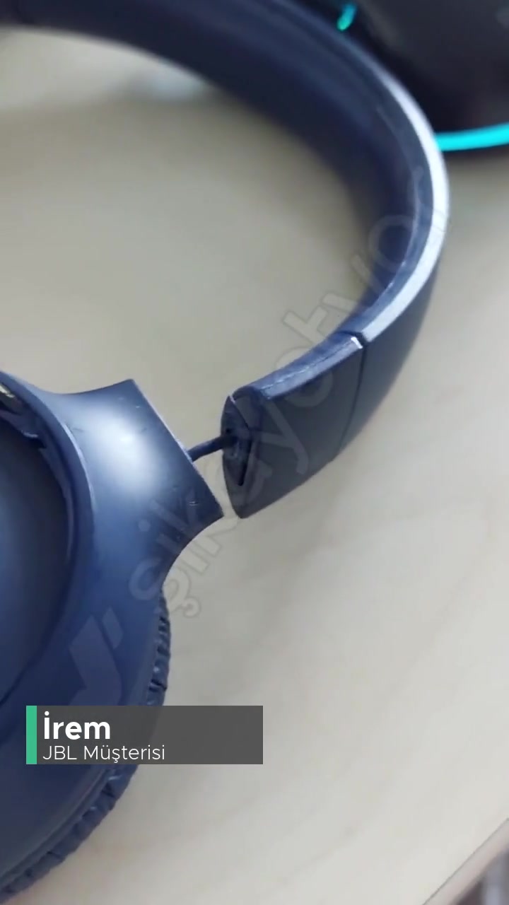 JBL Kulaklığımın Sağ Menteşesi Kırıldı! videonun kapak resmi