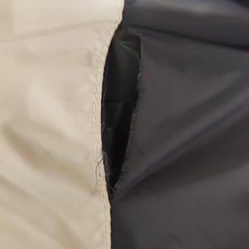 Kaliteli Marka Mavi'nin Şişme Montunda Beklenmedik Yırtılma Sorunu