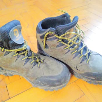 DeFacto'dan Aldığım Botlar 60 Gün İçinde Söküldü Ve Patladı