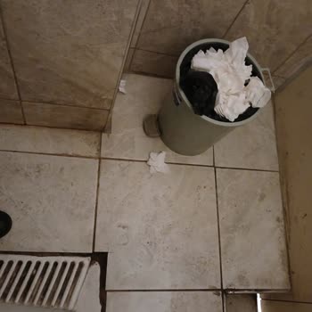 Konya Numune Hastanesi Tuvaletleri İçin Acil Temizlik İhtiyacı