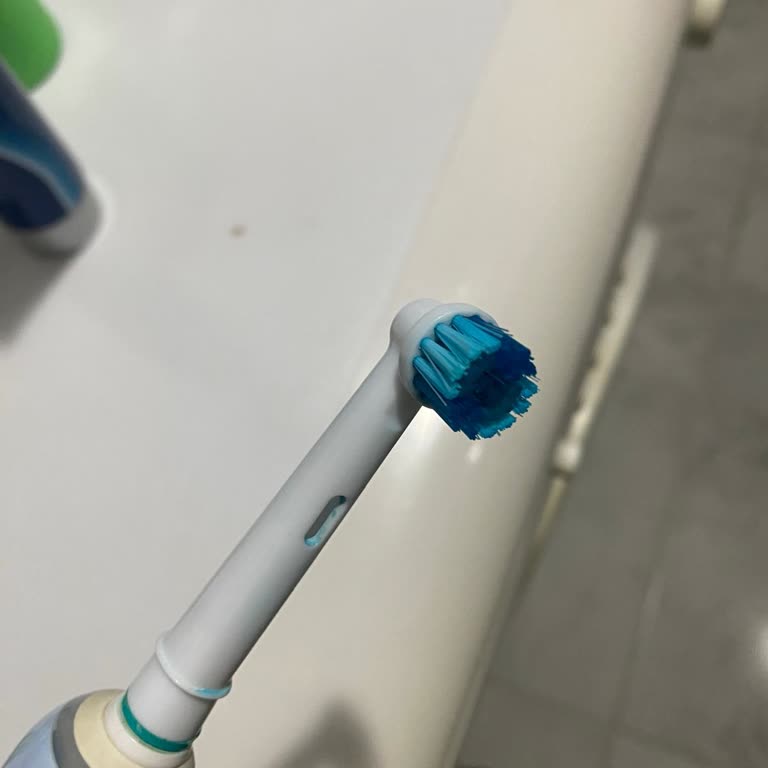 Diş Macunu Kullanımı Sonrası Mavi Felaket