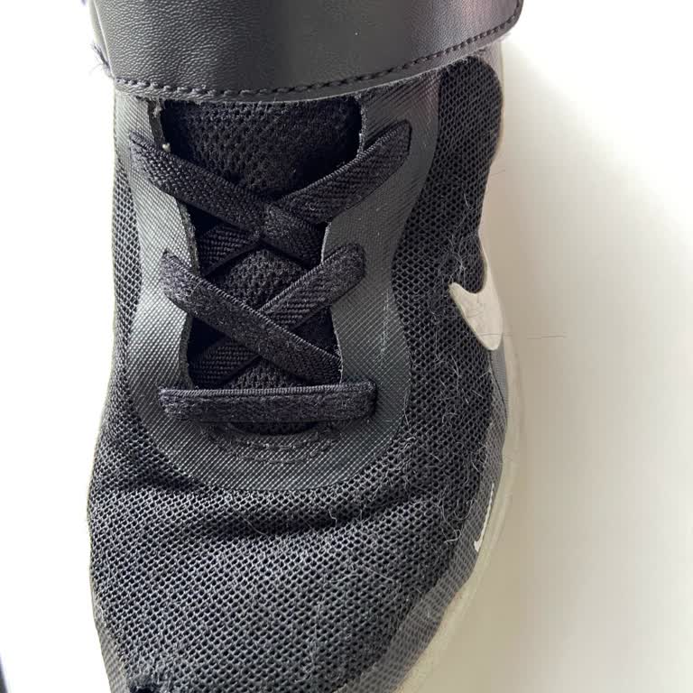 Nike Ayakkabının Kısa Sürede Deformasyonu