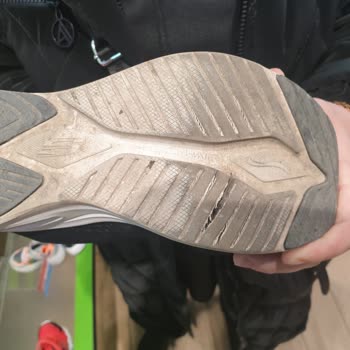 Skechers Ayakkabının Hızla Yıpranması Ve Yanıltıcı İnceleme Kararı
