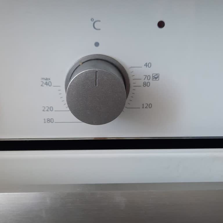 Simfer Fırın Düğmeleri Kullanışsız Ve Kırılgan