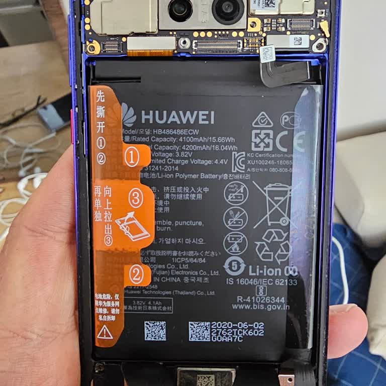 Huawei Mate 20 Pro Batarya Değişiminde Eski Pil Sorunu