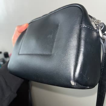 Calvin Klein Çantada Beklenmedik Kalite Sorunu