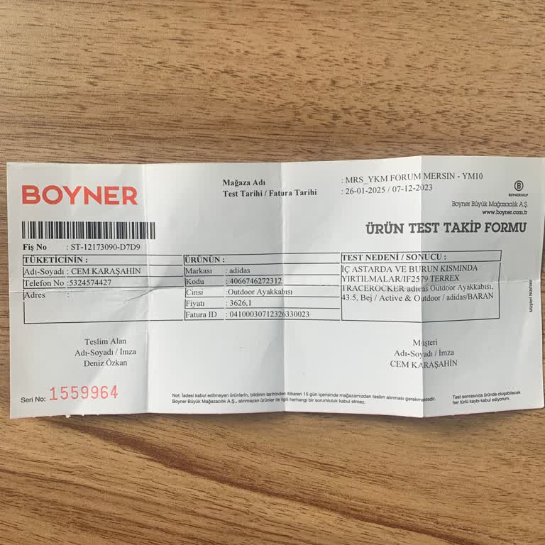 Adidas Ayakkabıda Beklenmedik Yırtılma Sorunu