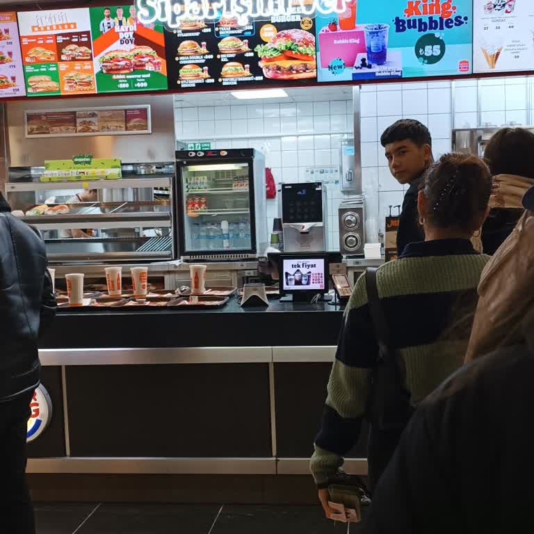 Burger King'de Bekleme Çilesi