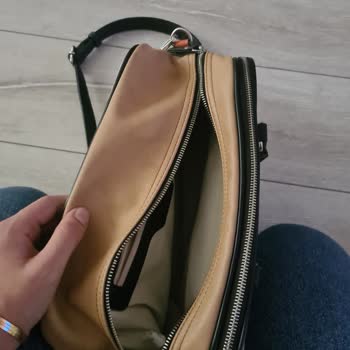 Garanti Süresi Dolmadan Çanta Sorunları Ve Mağaza İlgisizliği