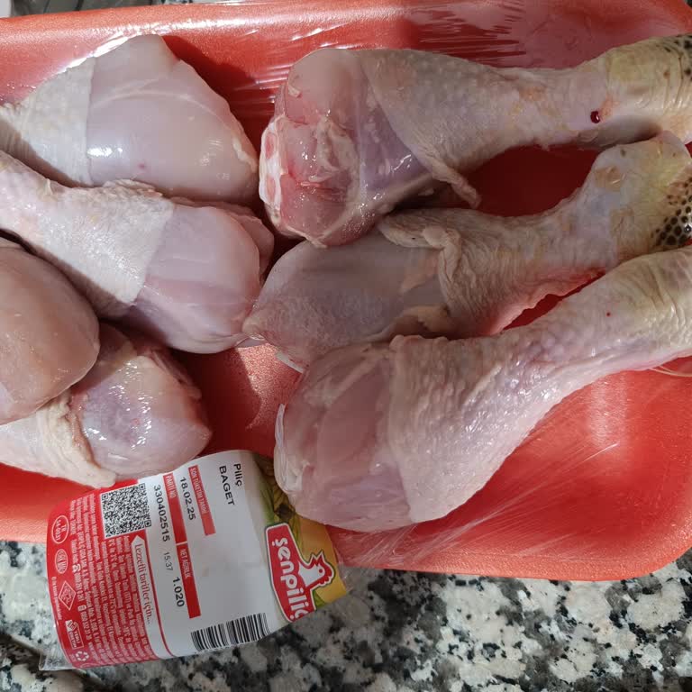 Anpa Gross Market Son Kullanma Tarihine Rağmen Bozuk Tavuk Satışı