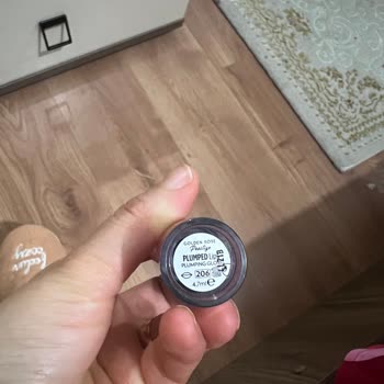 Golden Rose Ruj Dudaklarda Yanma Ve Tahriş Yaptı