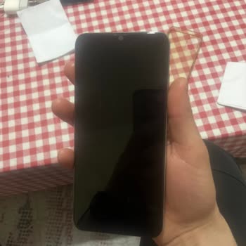 Reeder Telefonumun Şebeke Ve Performans Sorunlarıyla Başım Dertte Müşteri Hizmetleri Yetersiz!