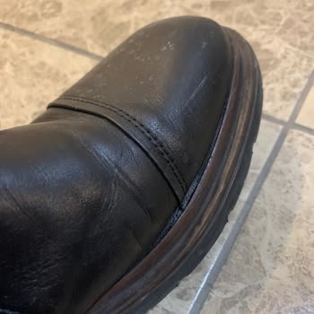 Ayakkabının 2,5 Ayda Dağılması