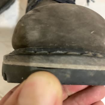 Cat Marka Botlarda İnanılmaz Kalite Düşüşü Ve Bozulmalar