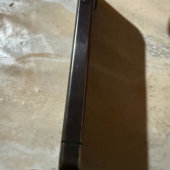 İphone 15 Pro'da Garanti Sorunu Ve Ekran Kararması