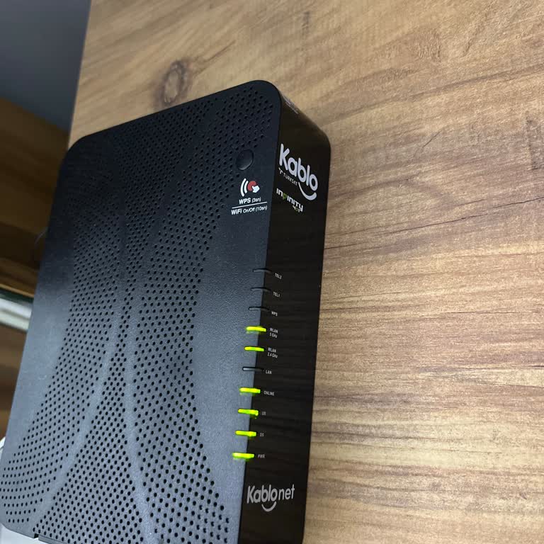 Eski Modem Ve Yüksek Ücretlerle İnternet Çilesi