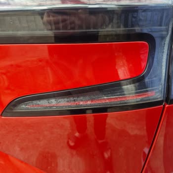 Renault Austral Stop Lambası Sorunu: Müşteri Memnuniyetsizliği Zirvede