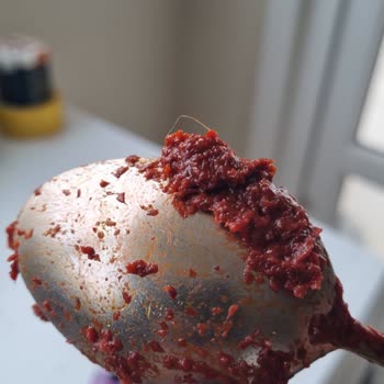 Öncü Marka Biber Salçasında Sağlık Tehdidi: Kum Ve Kıl Sorunu