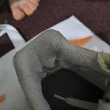 Yırtılan Ayakkabı Ve Red Kararıyla Yaşanan Mağduriyet