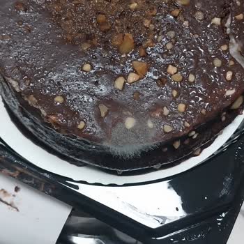 Bozuk Ve Küflü Pastalar: A101'de Hayal Kırıklığı