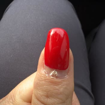 Elin Güzellik Güzellik Merkezinde Tırnak Sağlığı İhmali