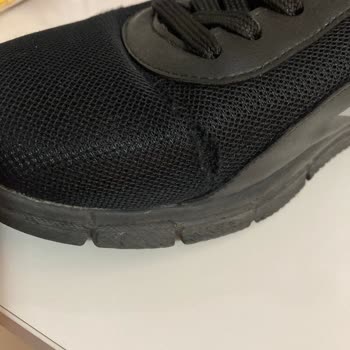 Hummel Ayakkabılarda Üretim Hatası Ve İlgisiz Müşteri Hizmetleri