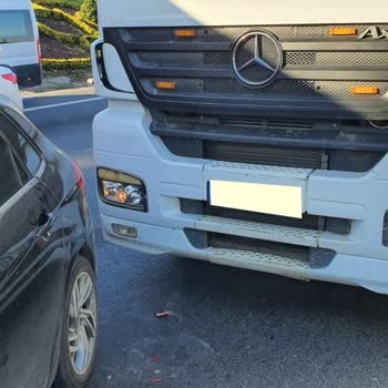 Arkadan Çarpılan Aracı Kusurlu Bulan Sigorta Şirketi