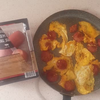 Güvenilir Marka Hayal Kırıklığı: Bozuk Sucuk Şikayeti