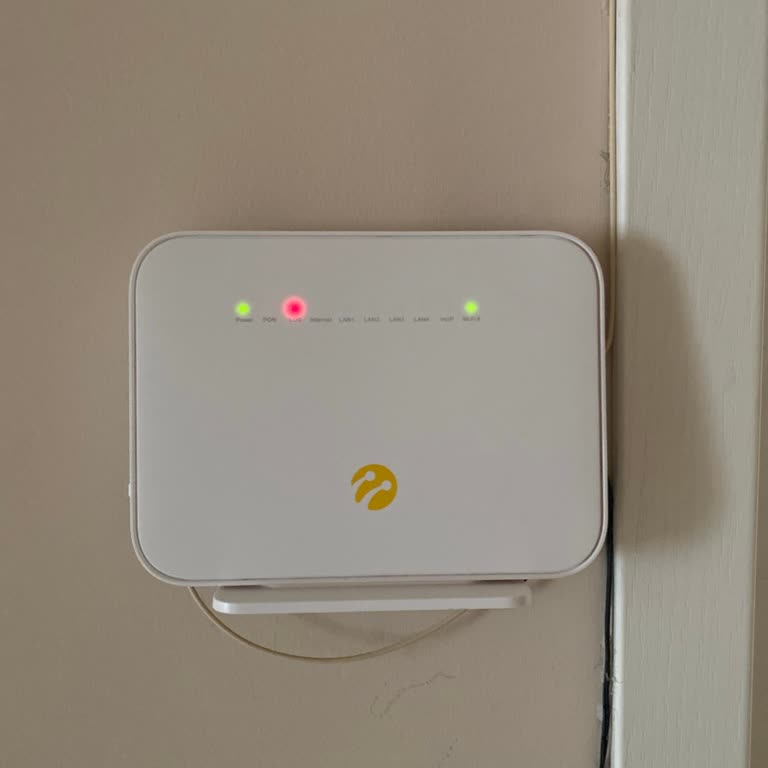 Sürekli Kesilen İnternet Ve İlgisiz Müşteri Hizmetleri