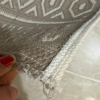 Banyo Paspasında Dikiş Hatası Ve Sökülme Sorunu