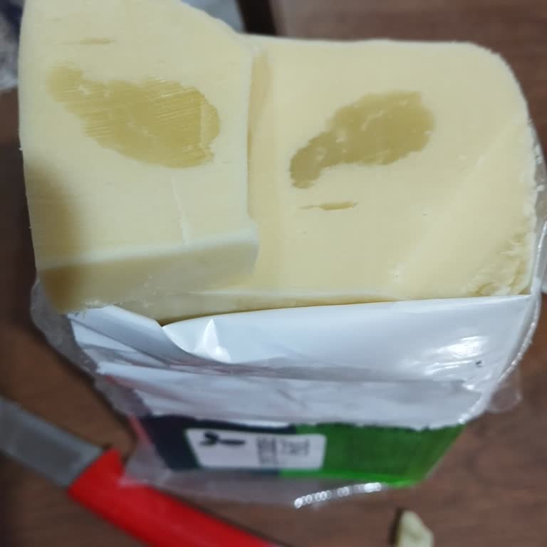 Kaşar Peynirinde Gizemli Cisim Şoku