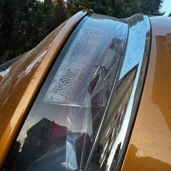 DS7 Aracımın Stop Lambaları Sürekli Su Alıyor